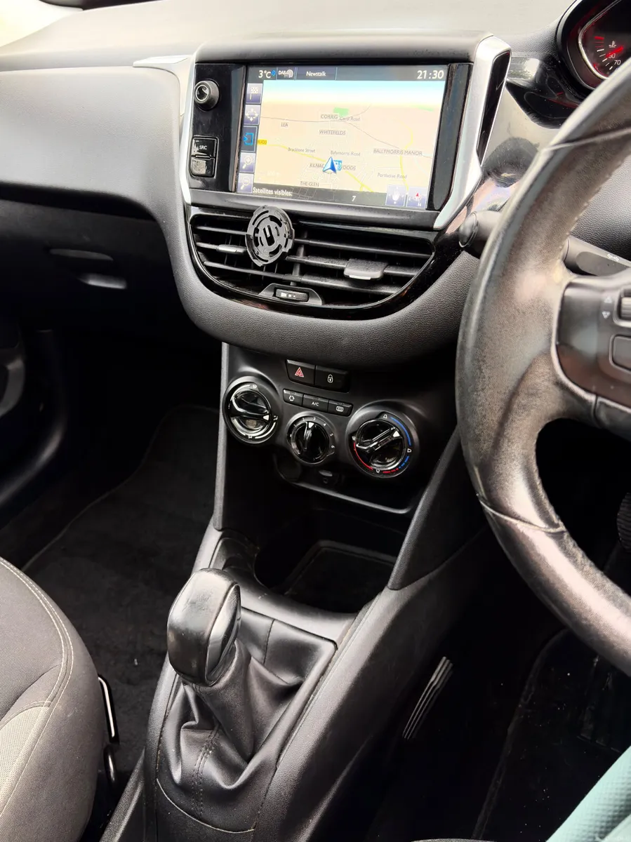 Peugeot 208 2015 1.2 Petrol new nct 6/27 low km - Image 3