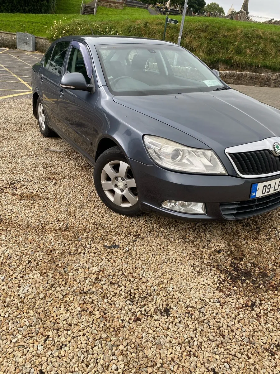 Car - Image 1