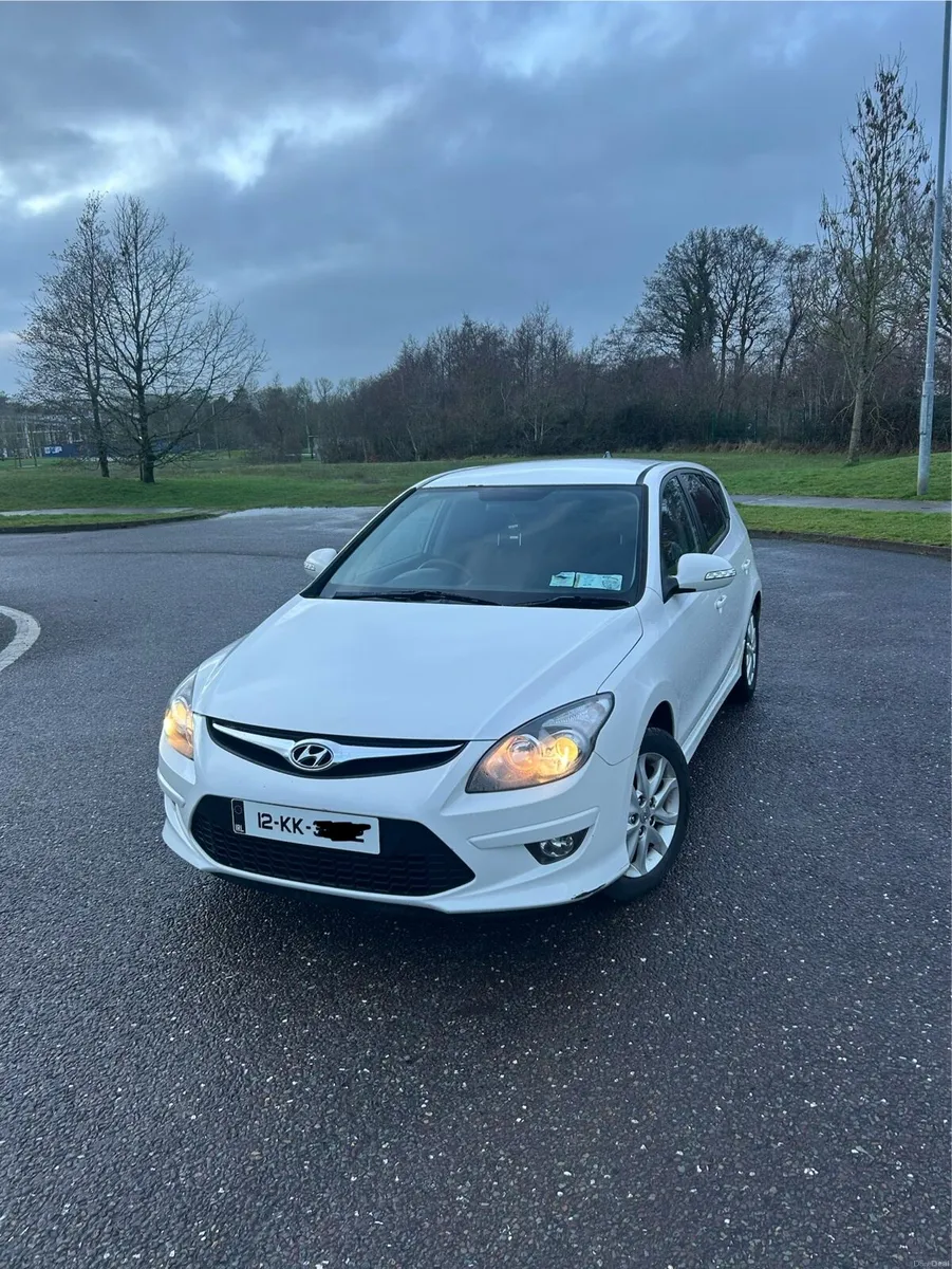 Car - Image 1