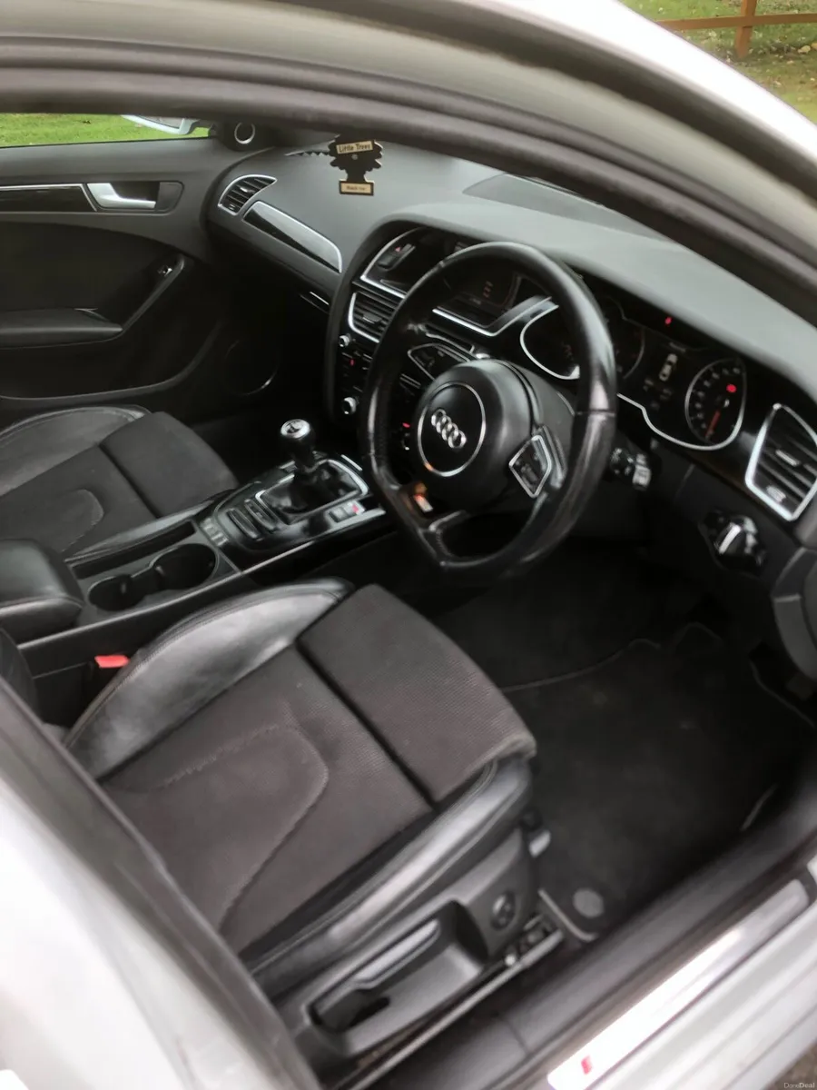 2012 Audi A4 2.0 TDI S-line black edition - Image 3