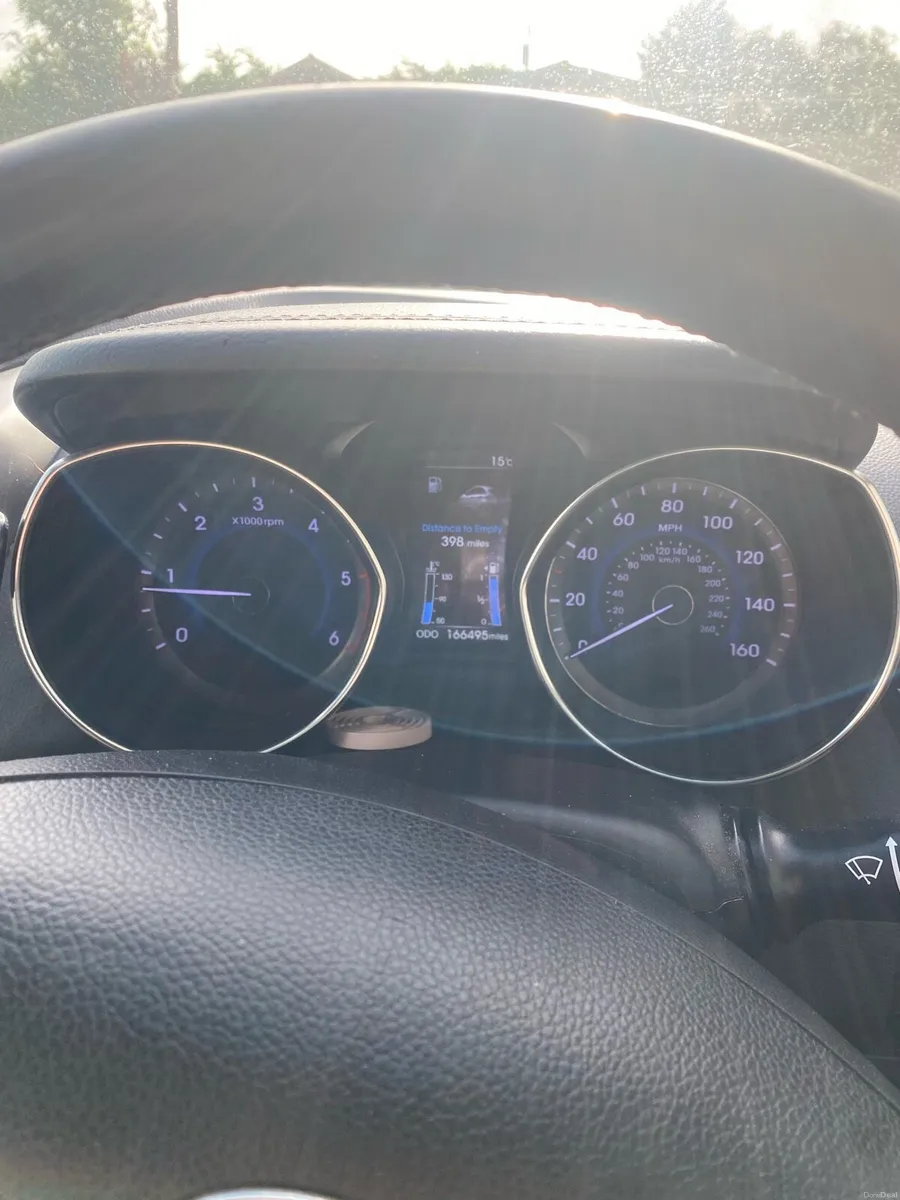 Hyundai i30 premium - Image 6
