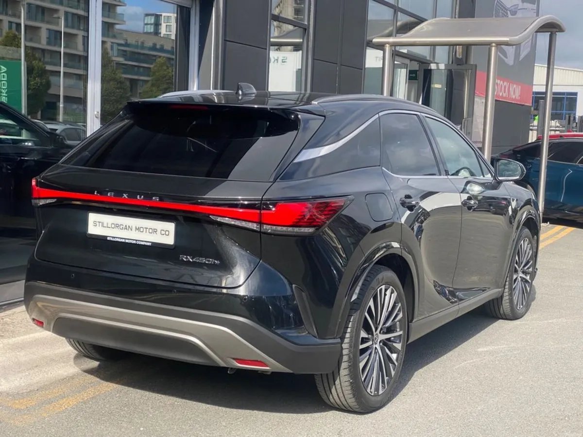 Lexus RX450H+ Premium Plus Auto (PHEV) - Image 5