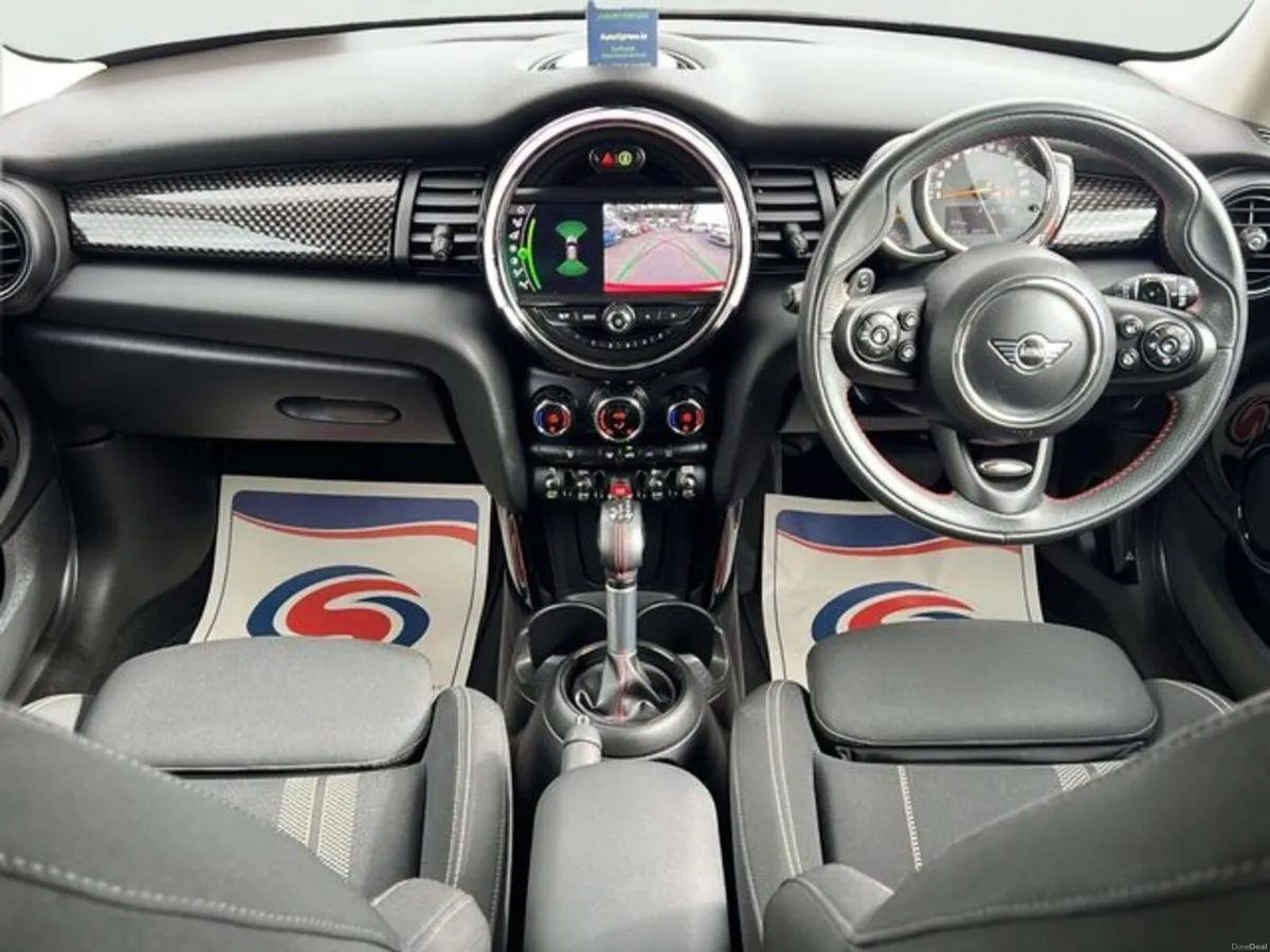 Mini Cooper D 2.0 Automatic, Reversing camera - Image 6