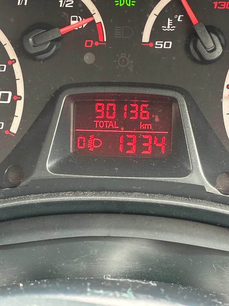Ford KA 2010 - Image 4