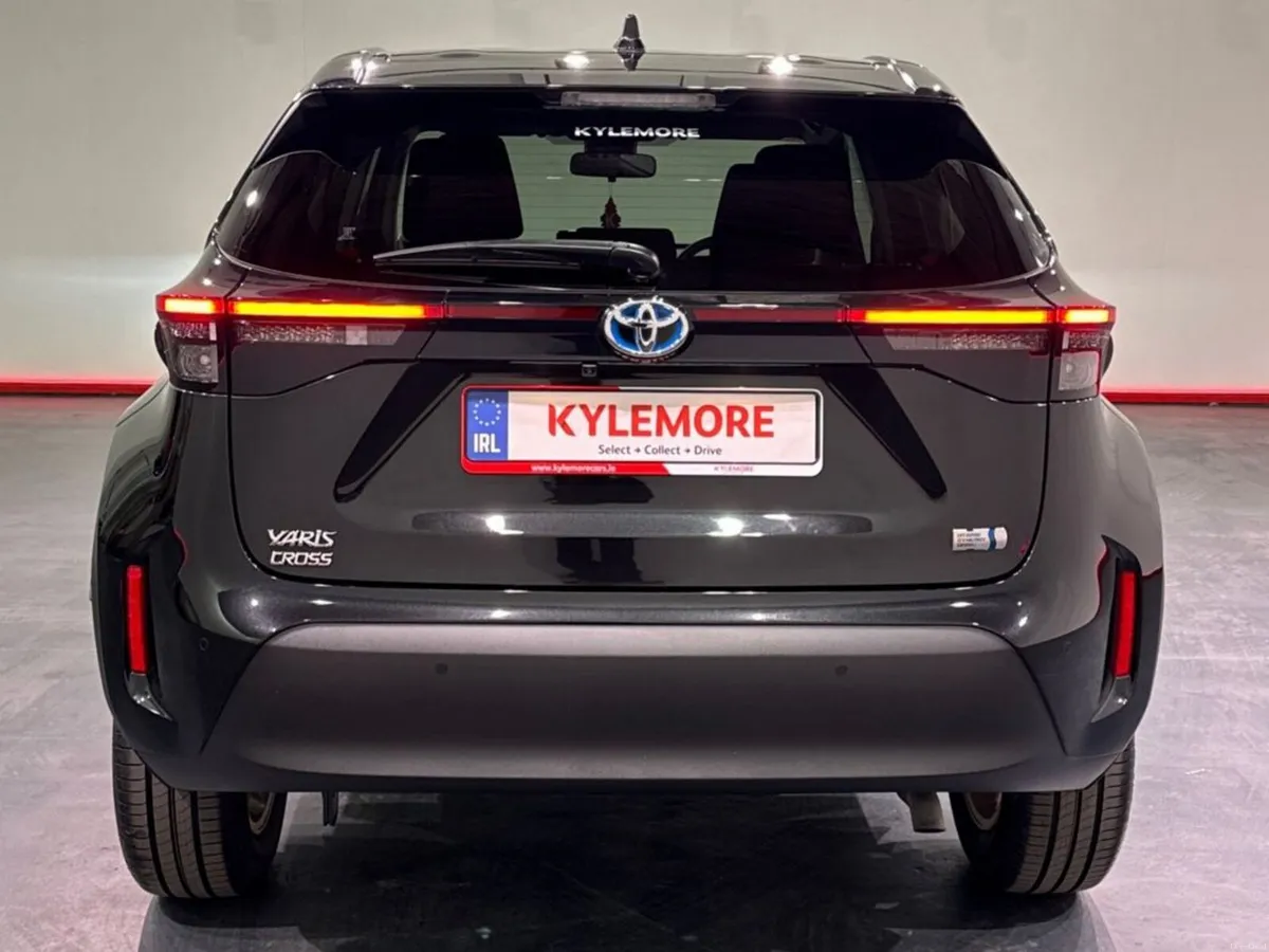 Toyota Yaris Cross HYBRID 1.5L PETROL AUTOMATIC - - Image 4