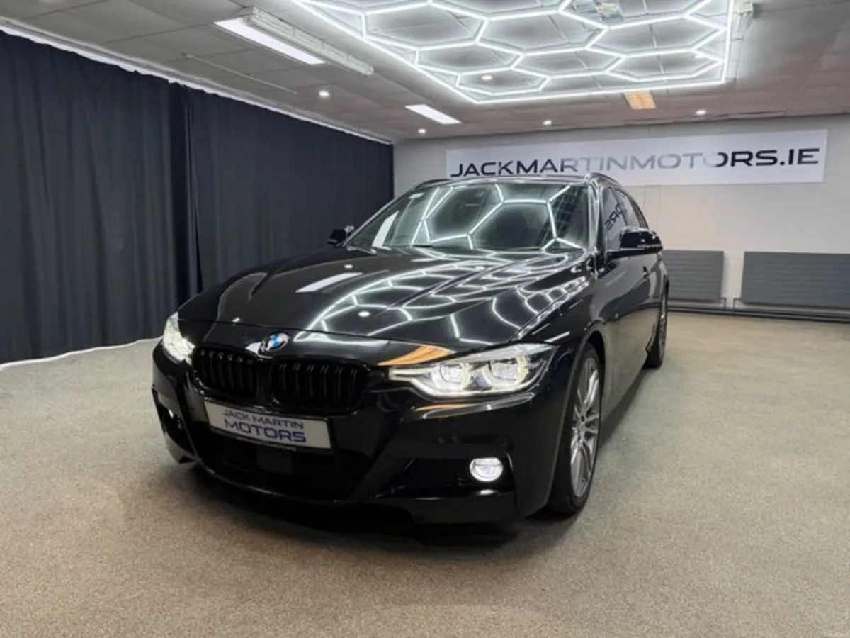 BMW 3-Series 320D Touring M Sport - Image 4