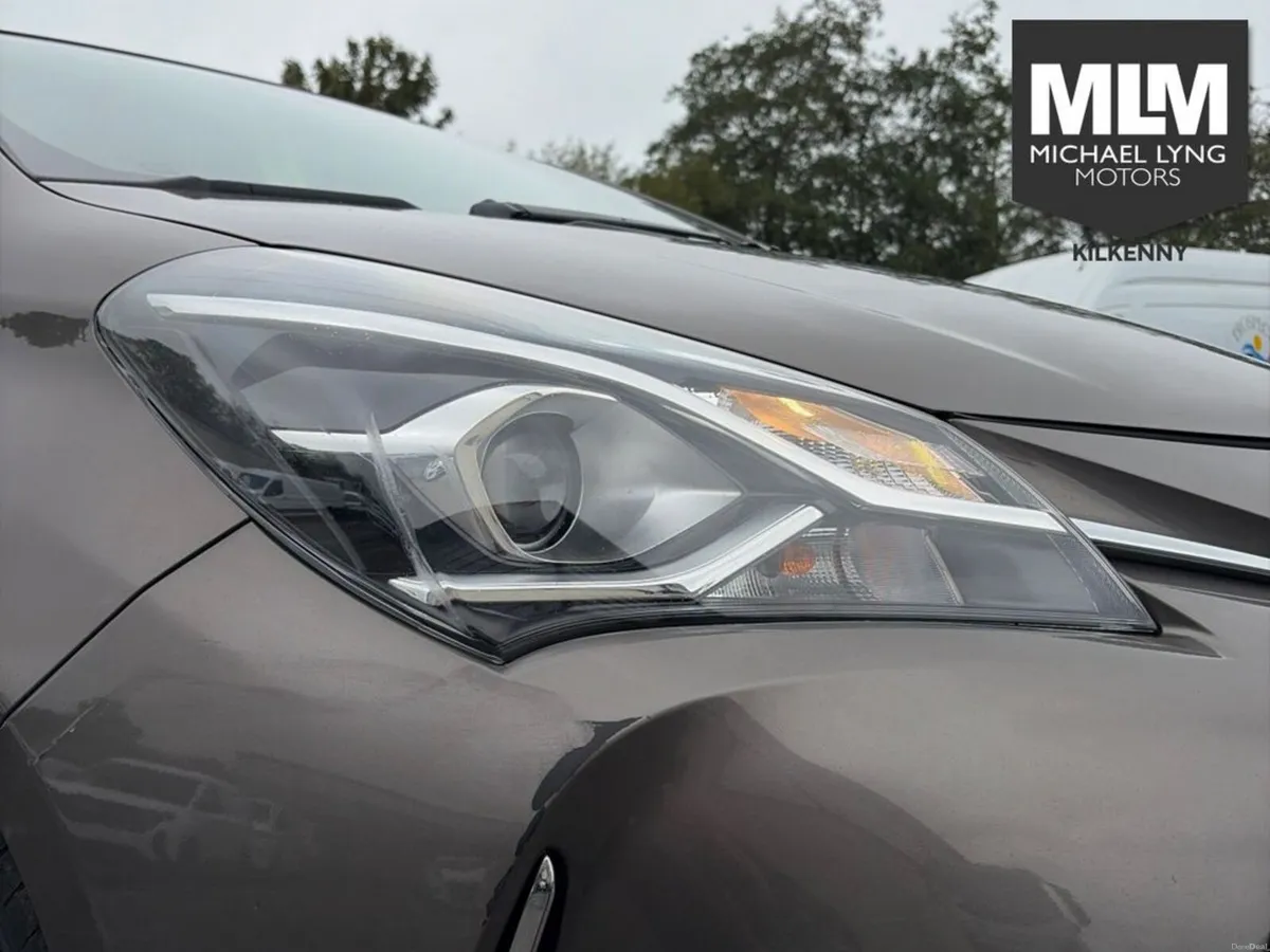 Toyota Yaris HY Hybrid 5DR Luna 4DR Auto - Image 4