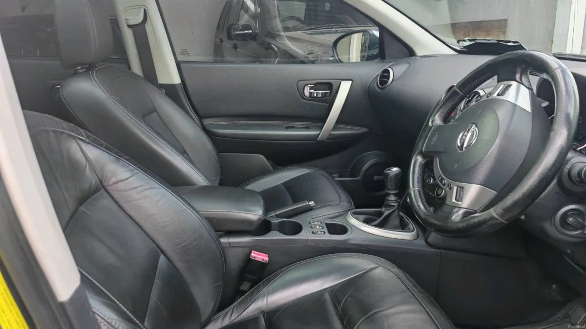 Nissan Qashqai 2010 - Image 2