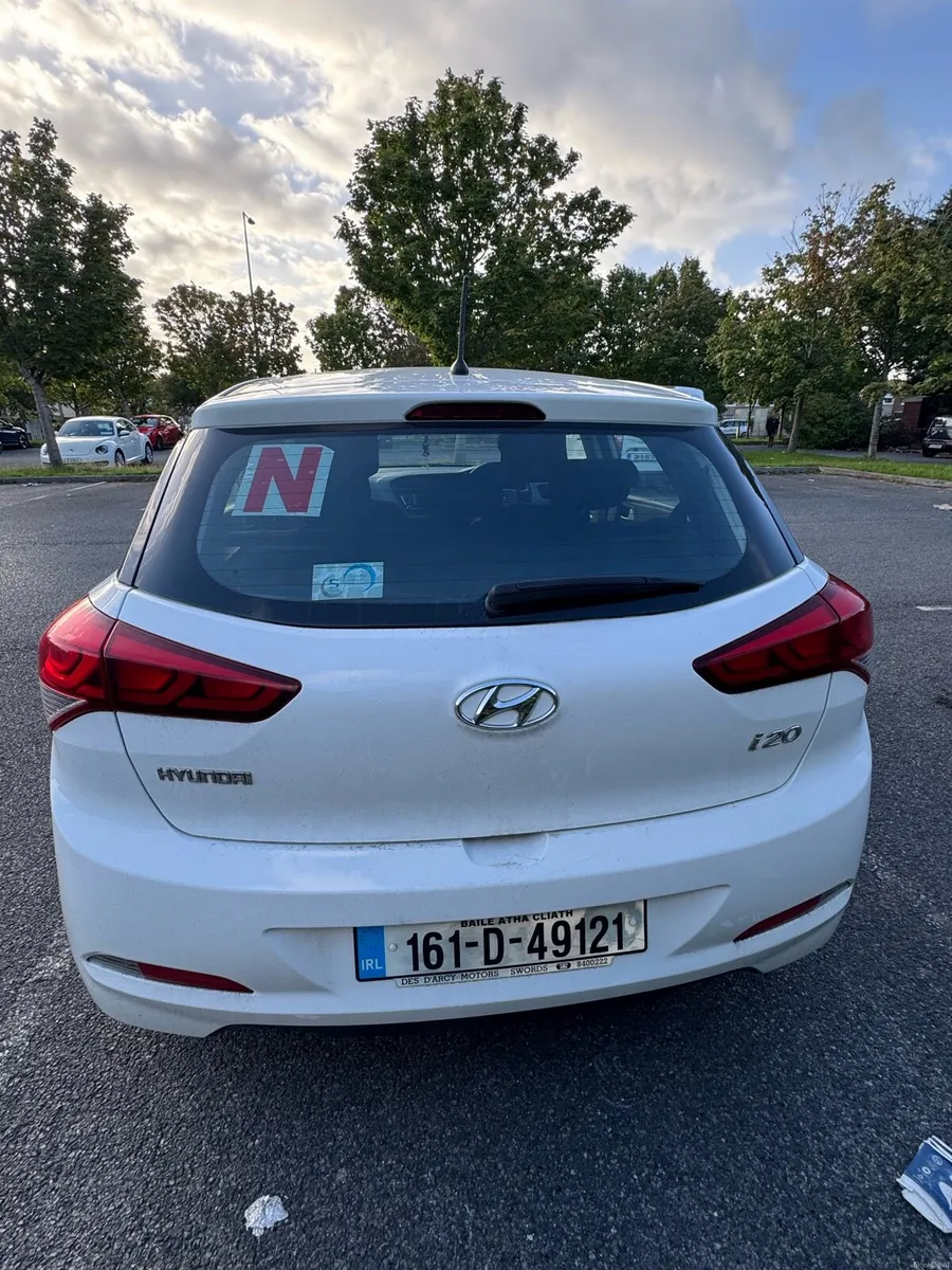 2016 HYUNDAI I20 - 76k KMS - EXCELLENT CONDITION - Image 5