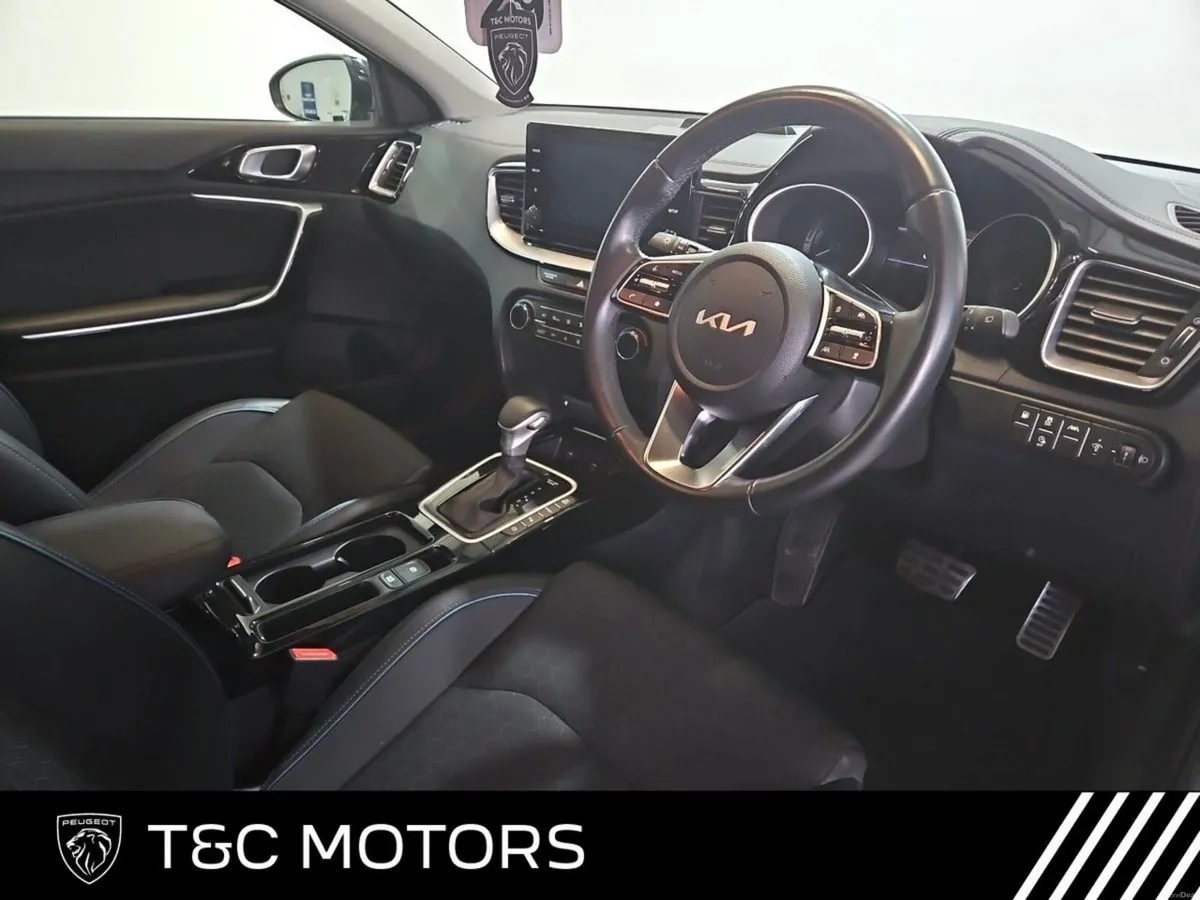 Kia XCeed *Low Mileage Plug-In Hybrid* Rear Camera - Image 6