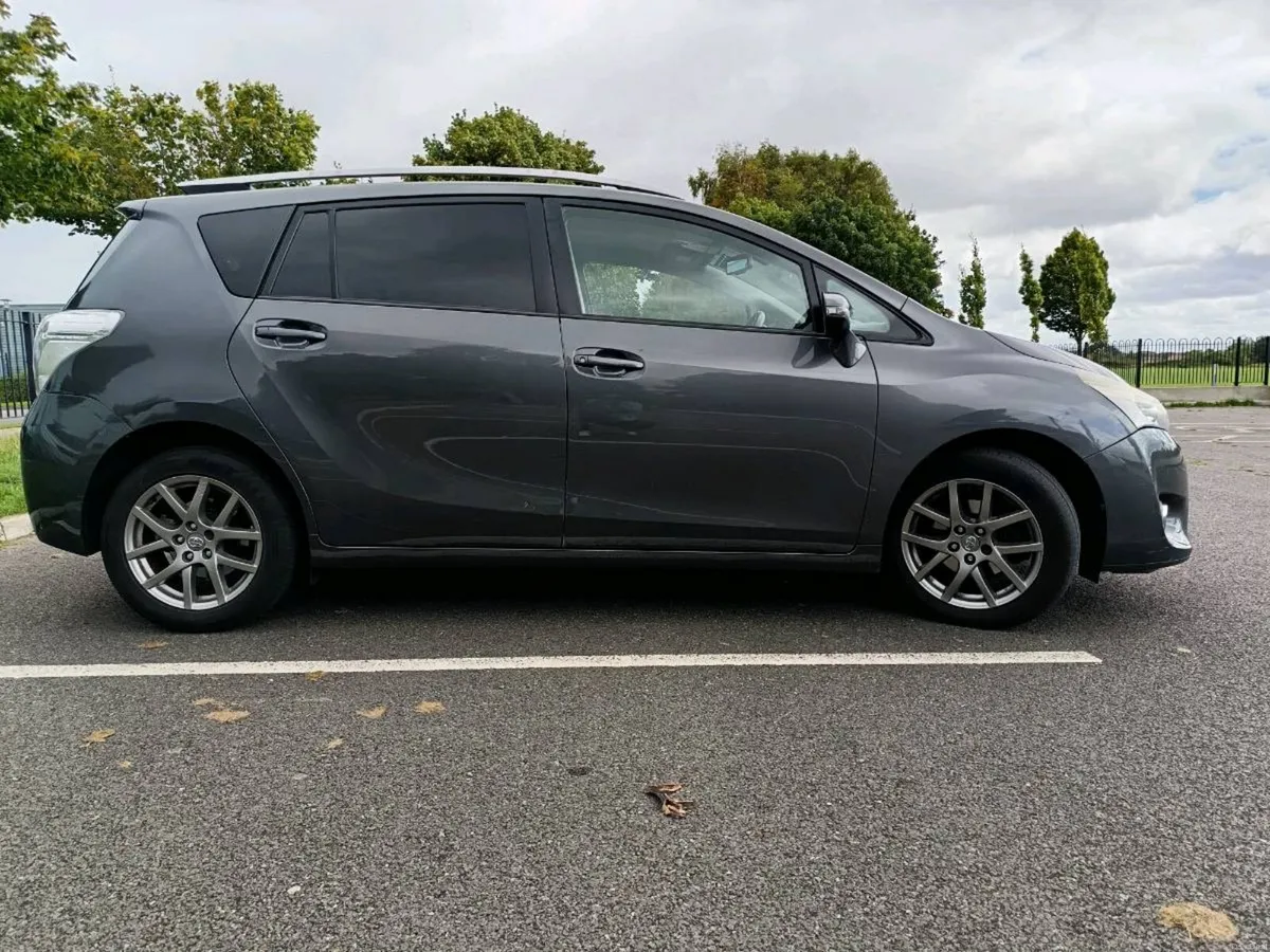 Car - Image 4