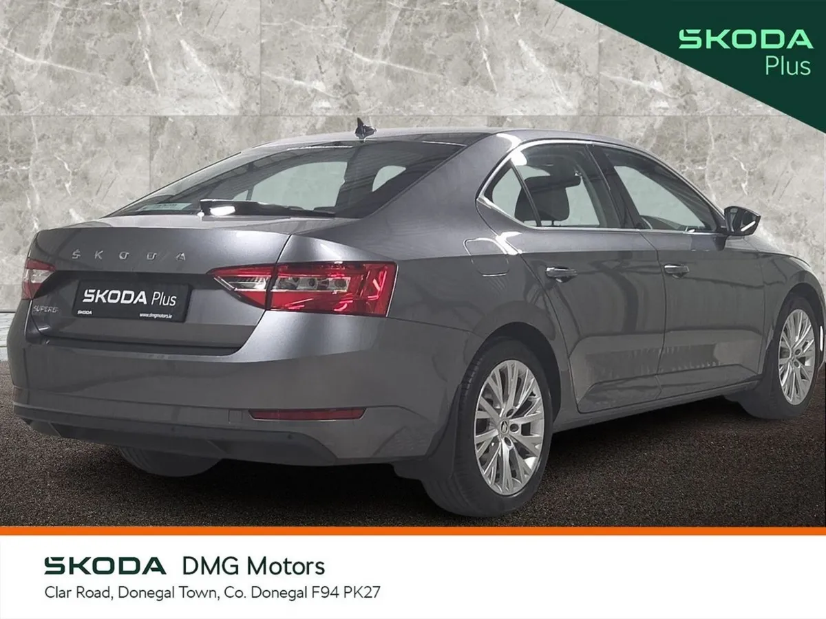 Skoda Superb 2.0 TDI 150BHP DSG STYLE - Image 3