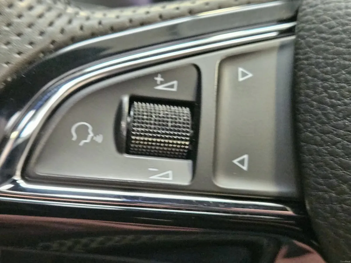 19 SKODA SUPERB SPORTLINE 2.0 DIESEL - Image 6