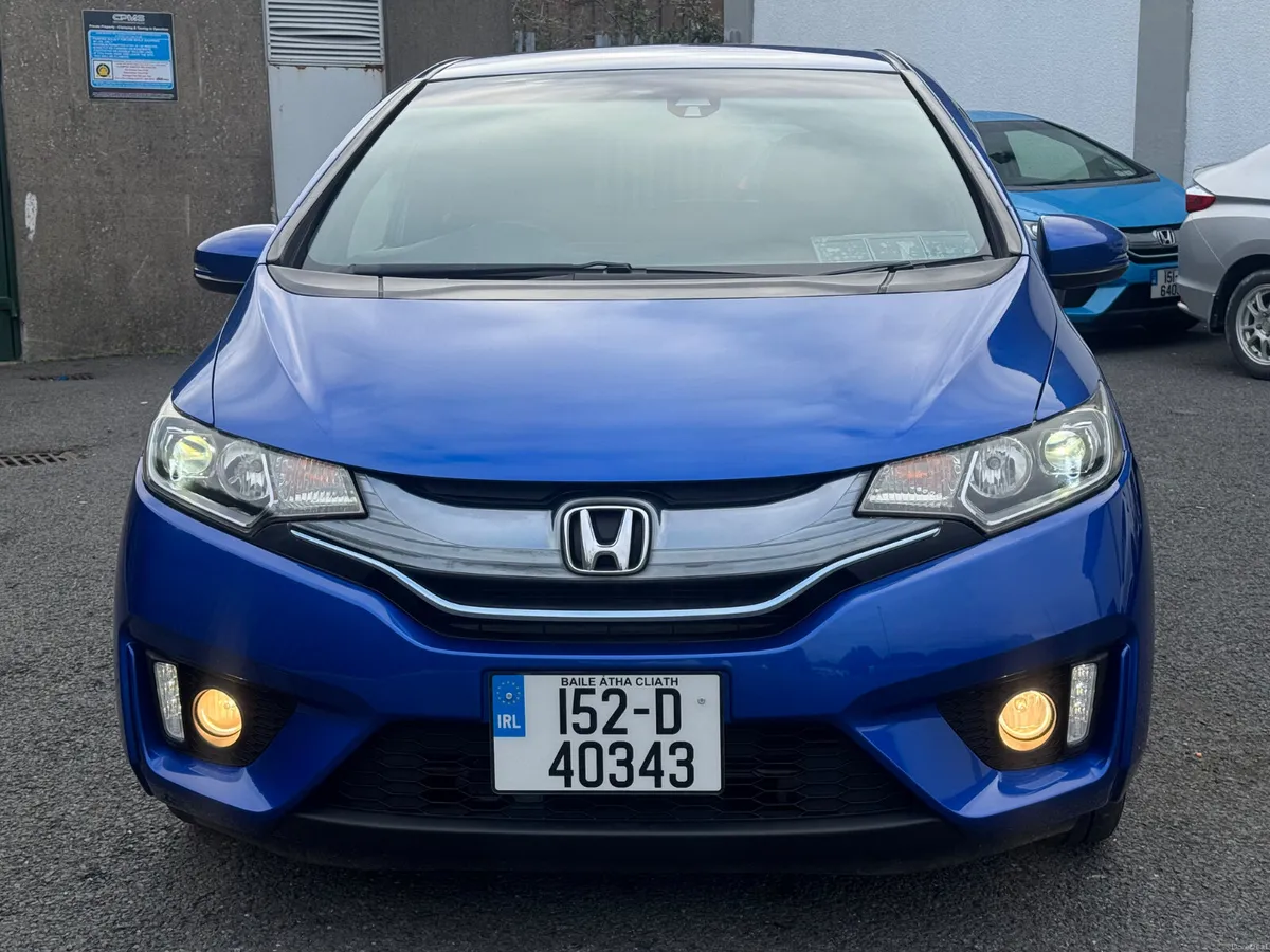 Honda Fit 2015 Automatic hybrid Full option - Image 3