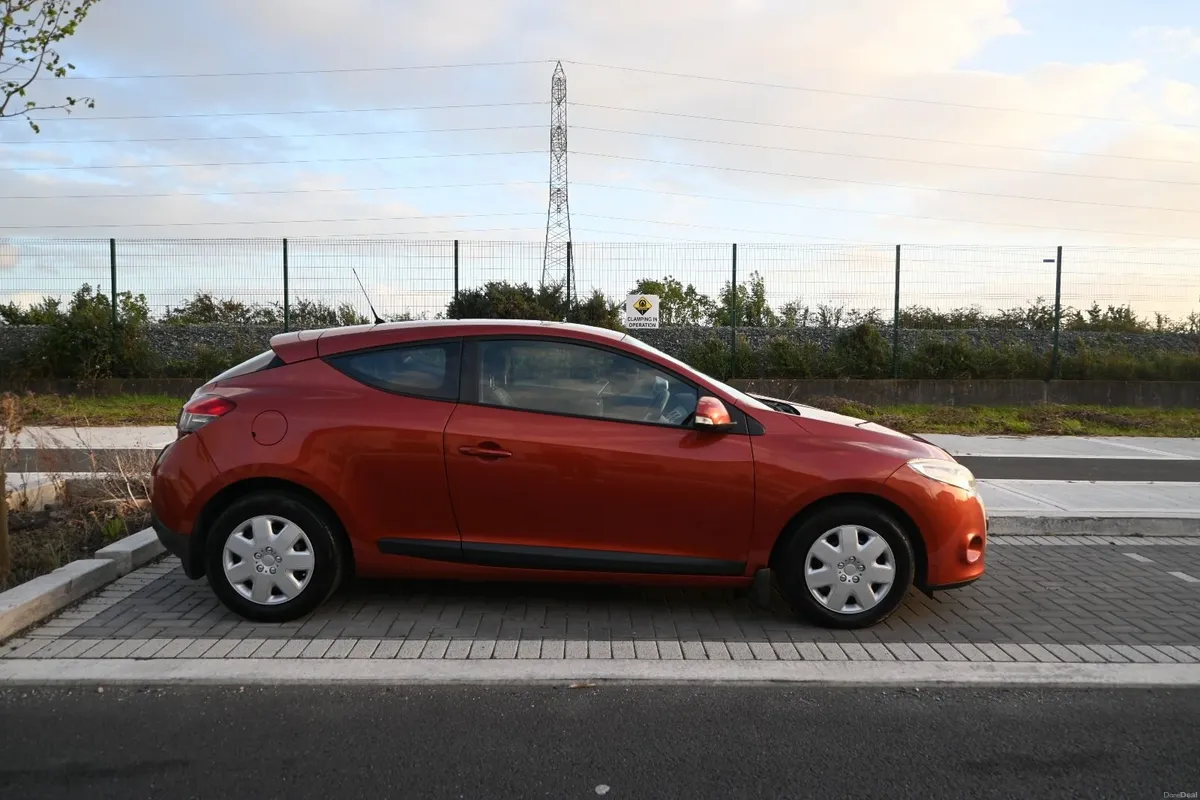 Renault Megane 2010 - Image 6