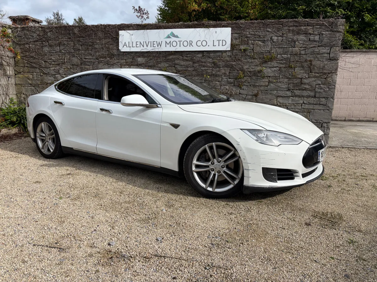 2015 Tesla Model S Trade In To ClearDrives Perfect - Image 4