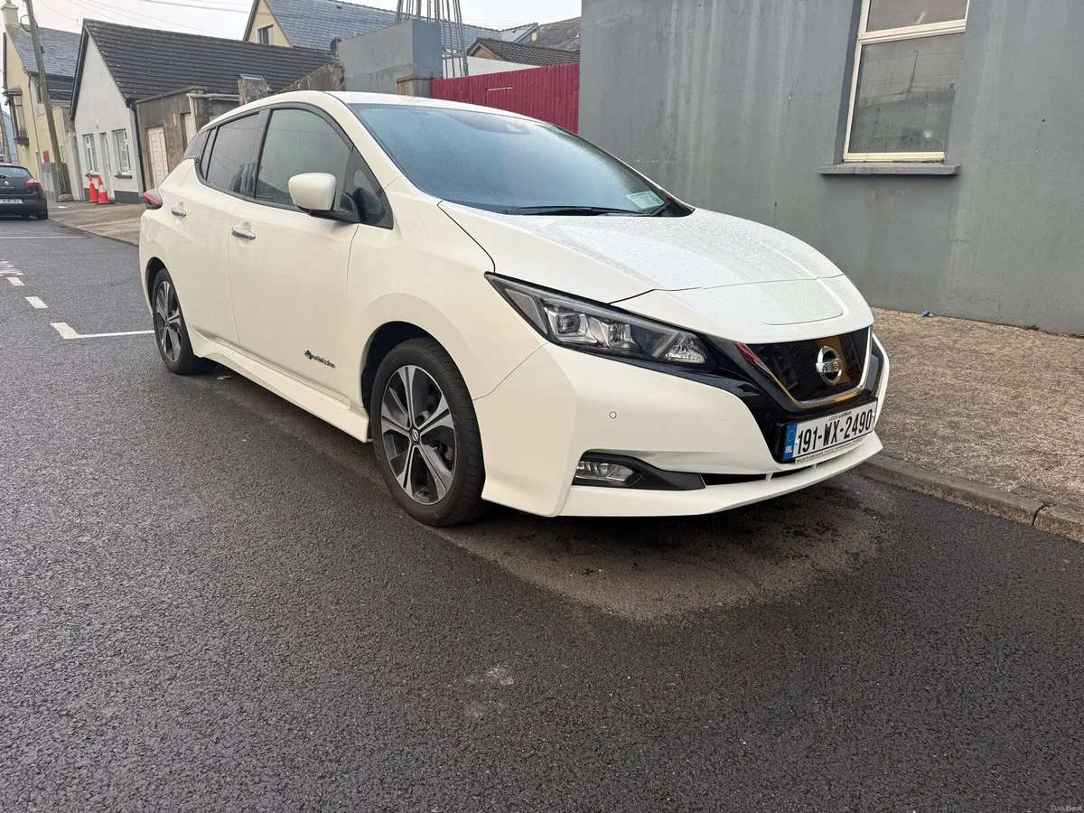 Nissan Leaf 40Kw Top Spec 2019 Low Milage - Image 4