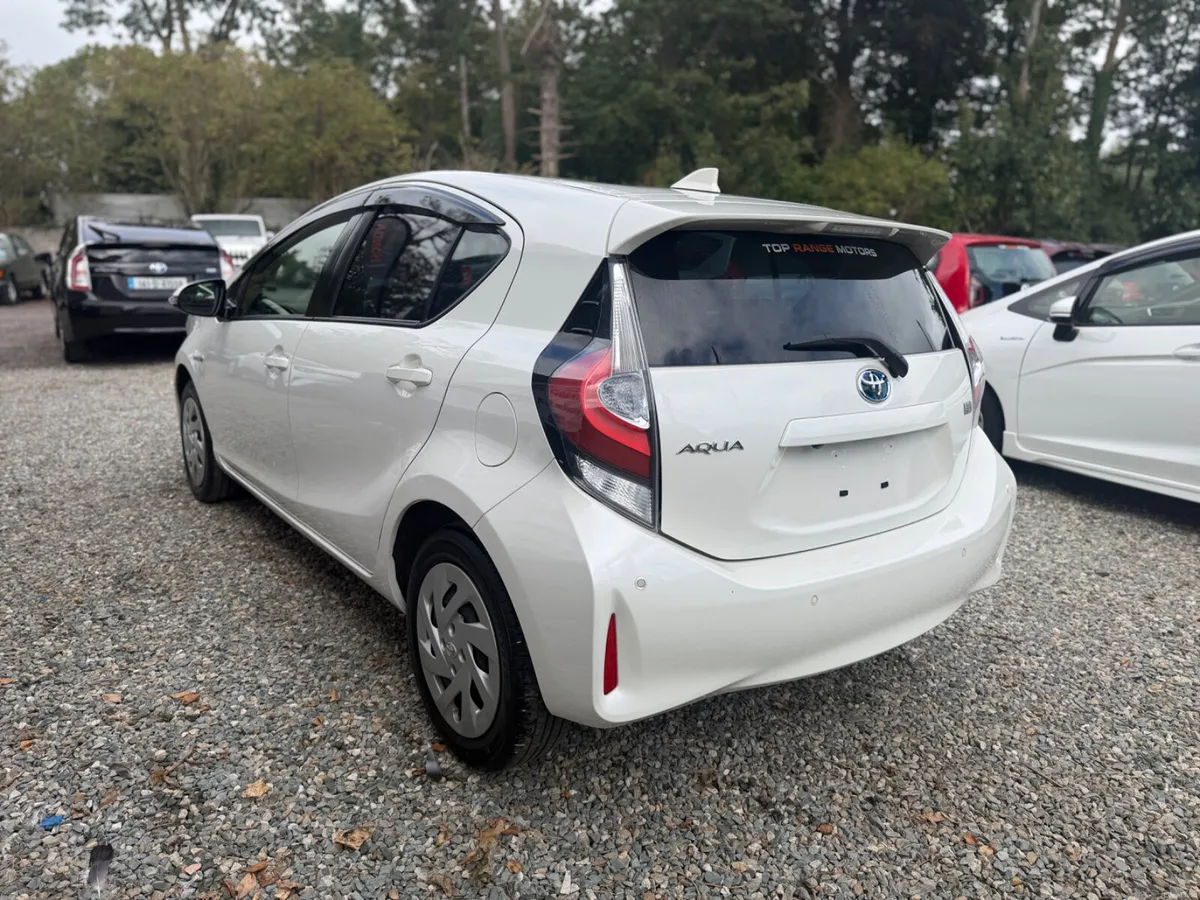 Toyota Aqua low Milage - Image 4