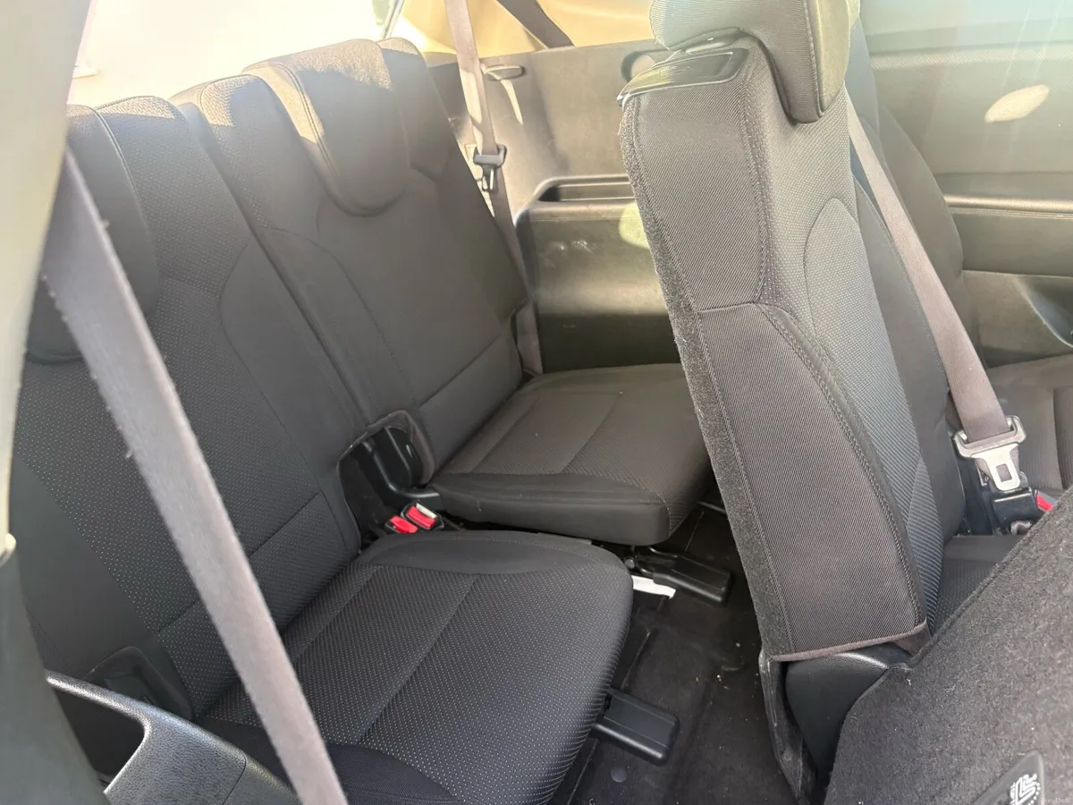 2015 KIA CARENS 7 SEATER - Image 6