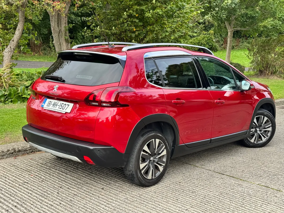 181 Peugeot 2008 1.2 Petrol Auto GLASS ROOF - Image 5