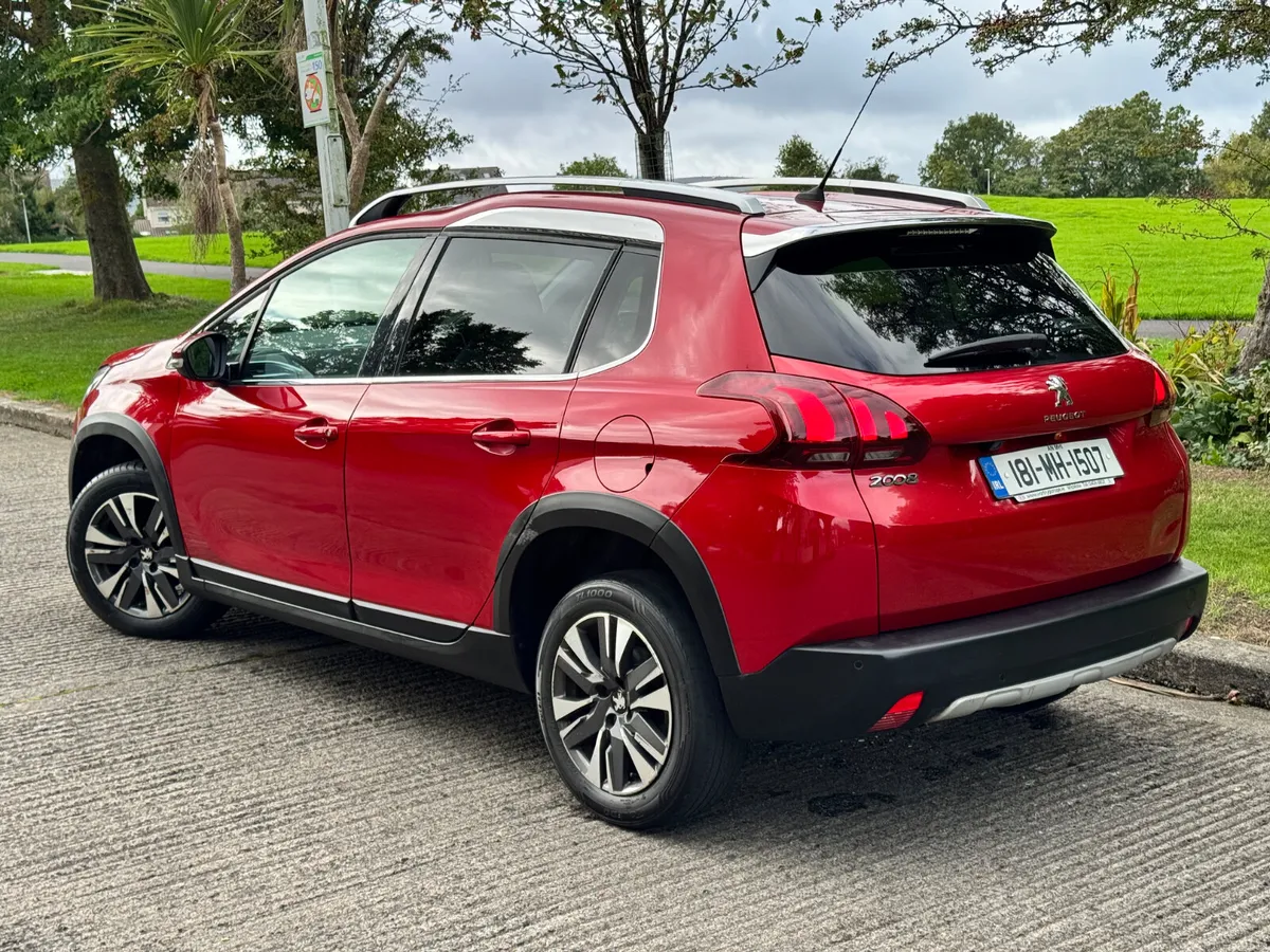 181 Peugeot 2008 1.2 Petrol Auto GLASS ROOF - Image 3