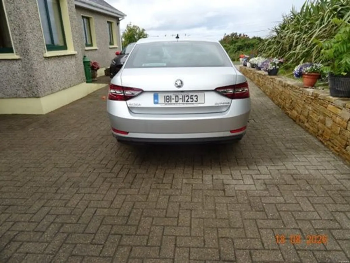 Skoda Superb 2018 - Image 1