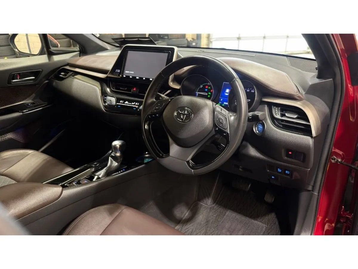 Toyota C-HR HYBRID G Leather - Image 5