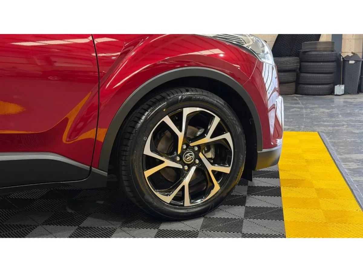 Toyota C-HR HYBRID G Leather - Image 6