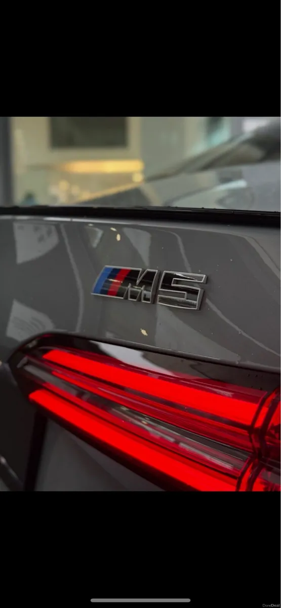 BMW M5 - Image 2