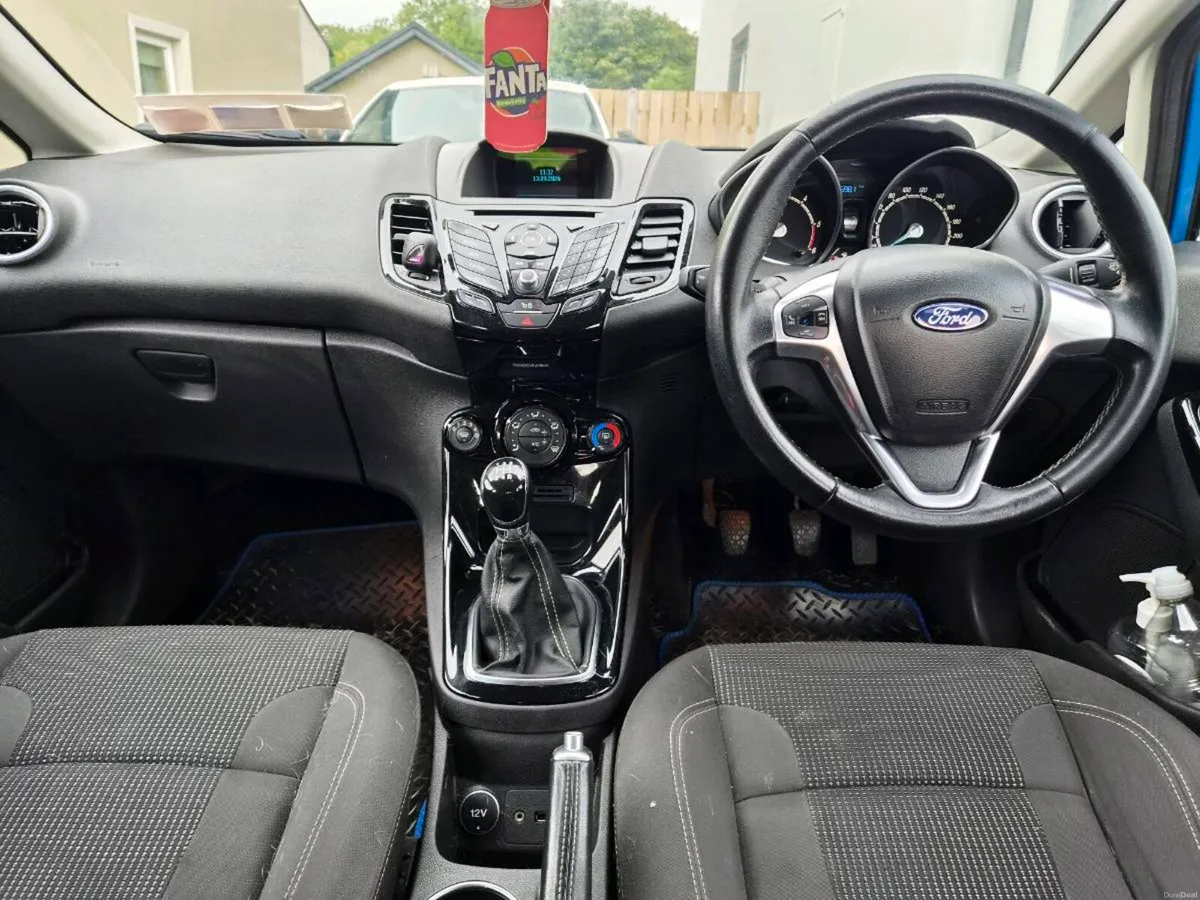 2016 ford fiesta - Image 3