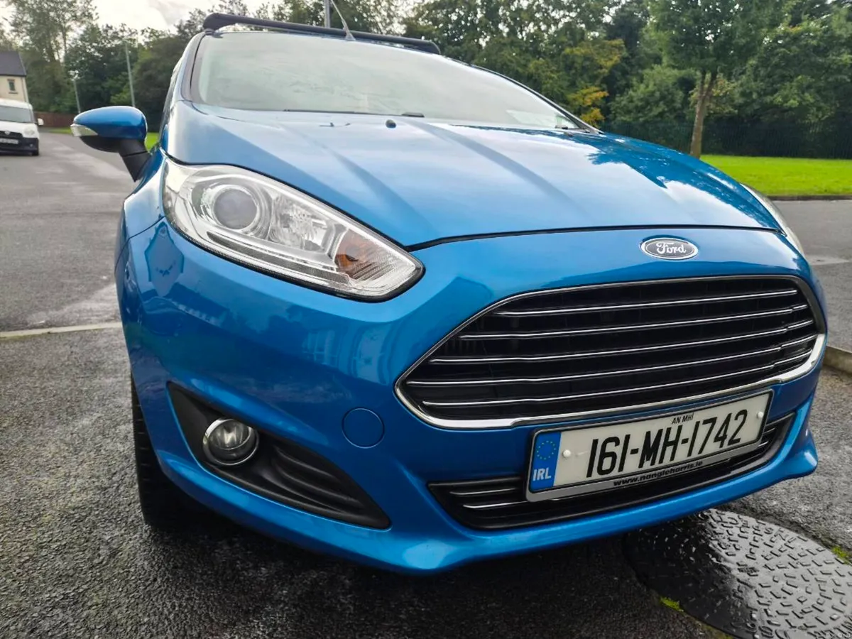 2016 ford fiesta - Image 5