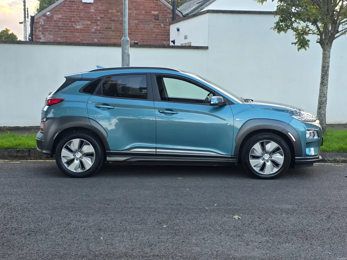 2020 Hyundai Kona EV Premium *Full History* New NC - Image 6
