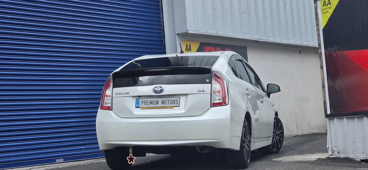 Toyota Prius AA Approved - Image 3
