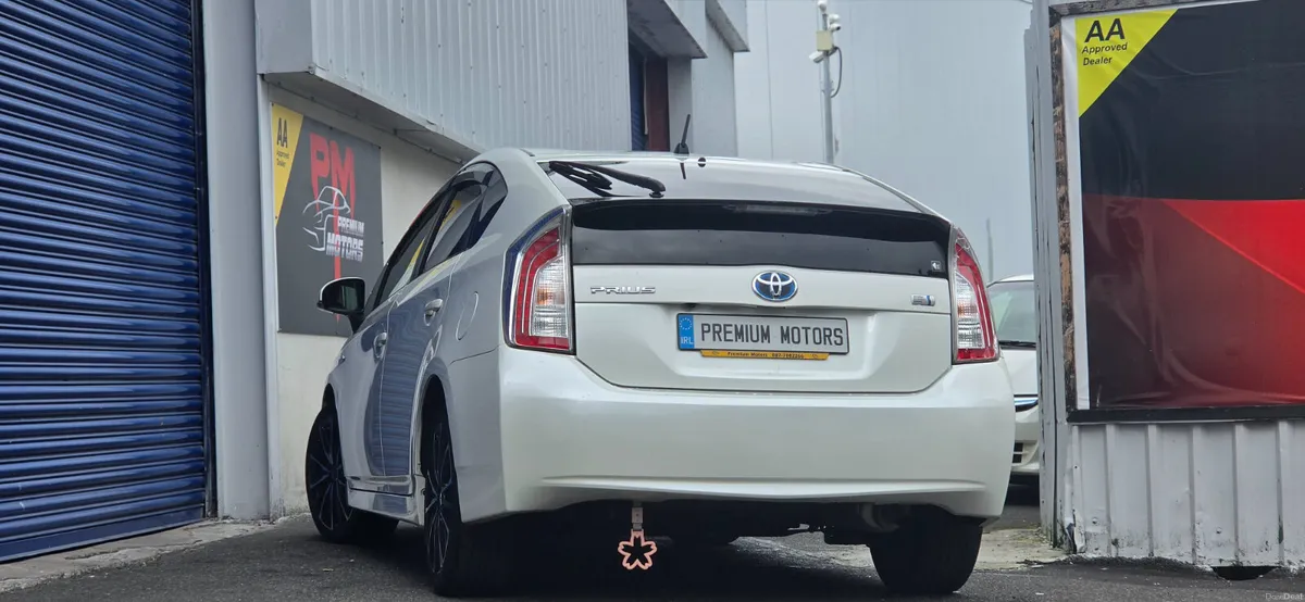 Toyota Prius AA Approved - Image 4