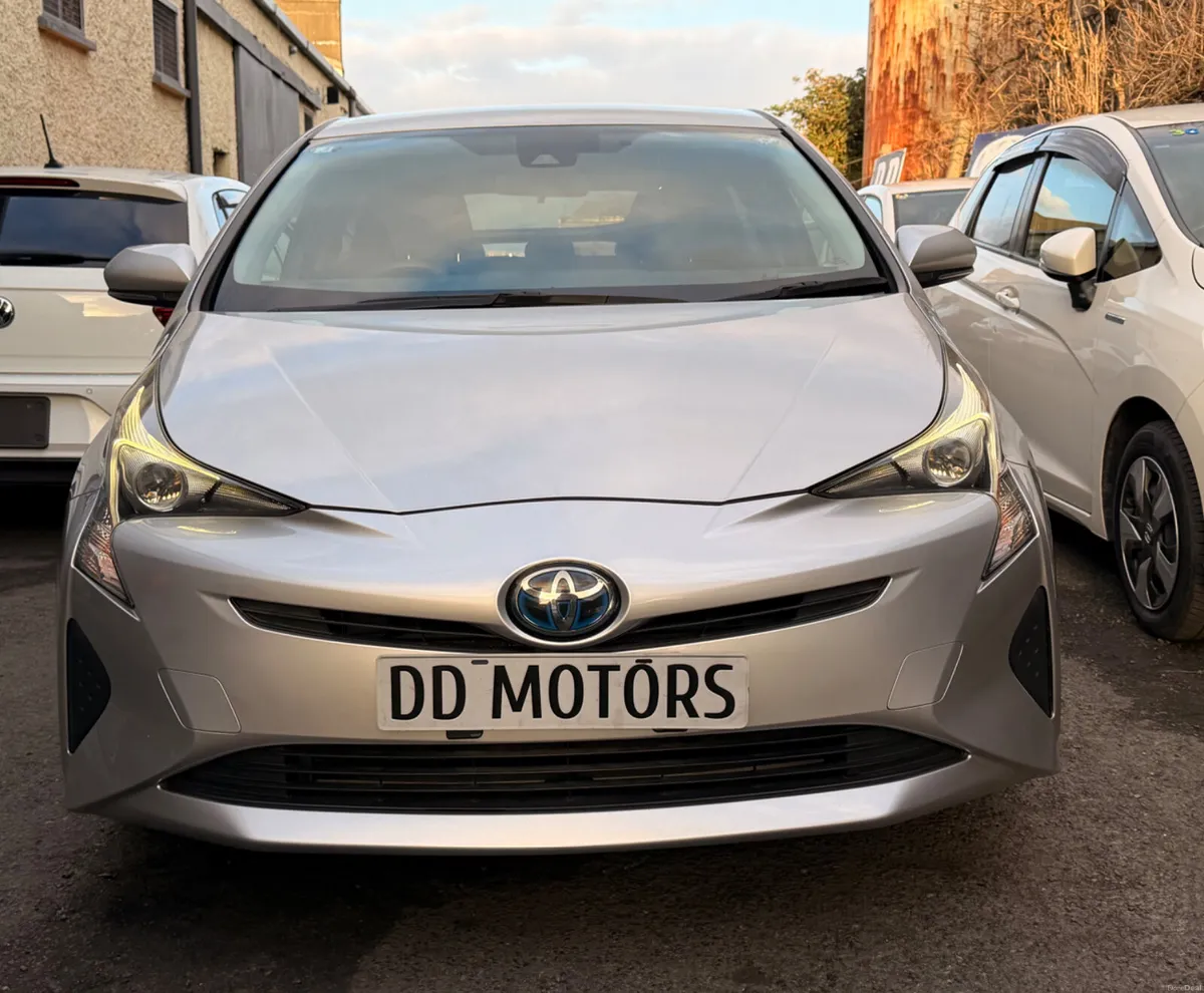 Toyota Prius 2019 self charging hybrid automatic - Image 2