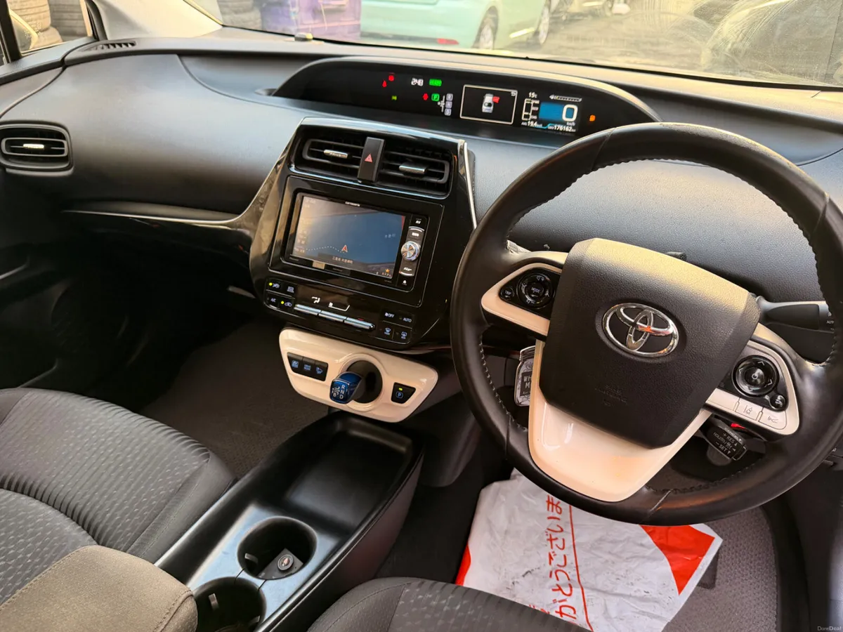 Toyota Prius 2019 self charging hybrid automatic - Image 6
