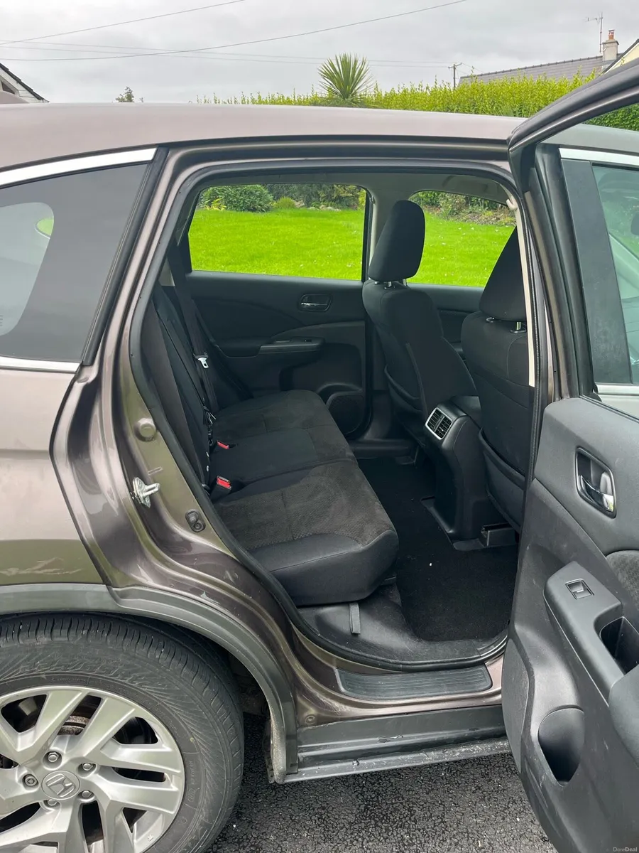 Car - Image 5