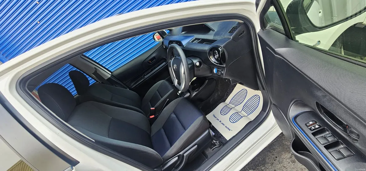 Toyota Aqua Hybrid Automatic - Image 5