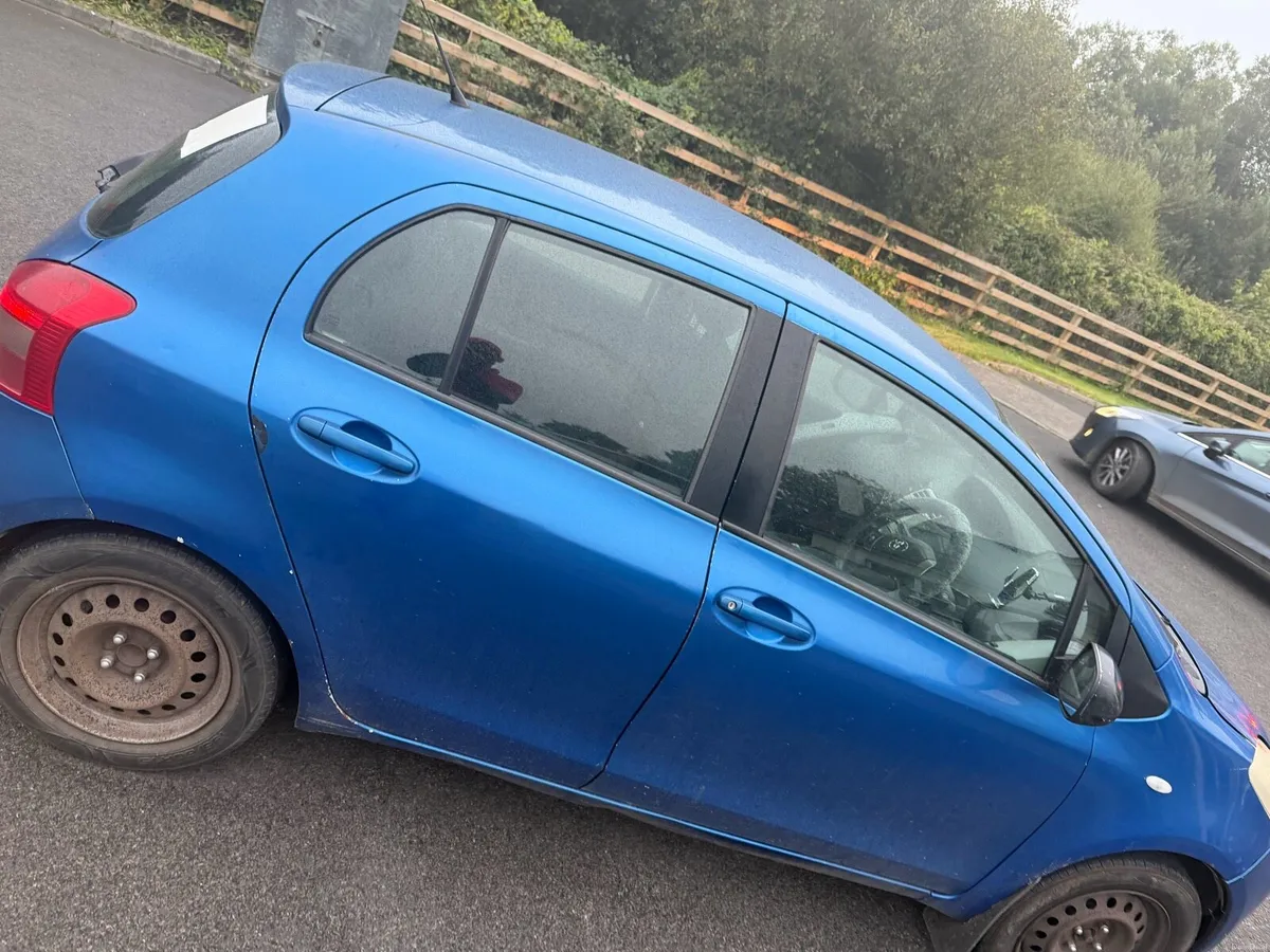 Toyota Yaris - Image 5