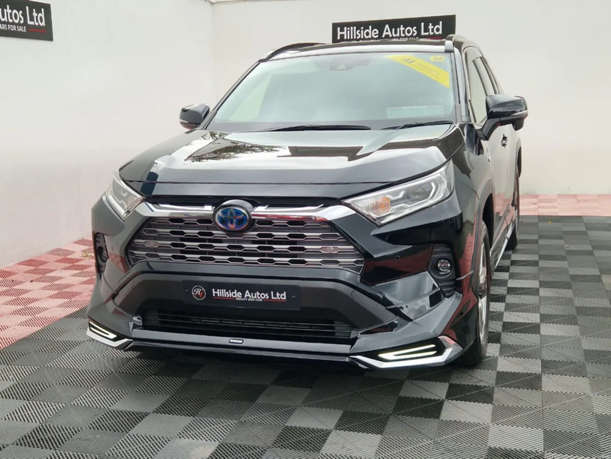 Toyota RAV4 MODELLISTA, 2.5 HYBRID 5DR AUTOMATIC - Image 2
