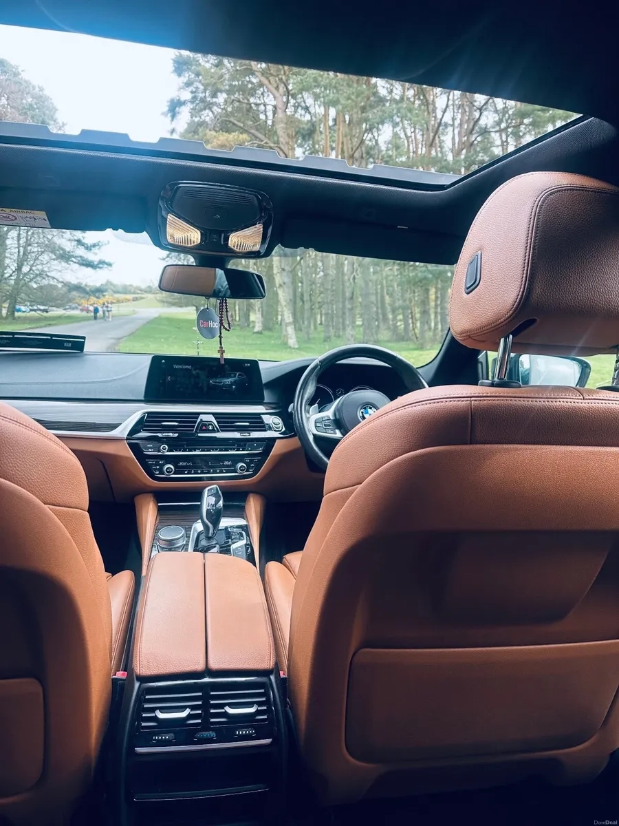 BMW 5-Series 2017 - Image 2