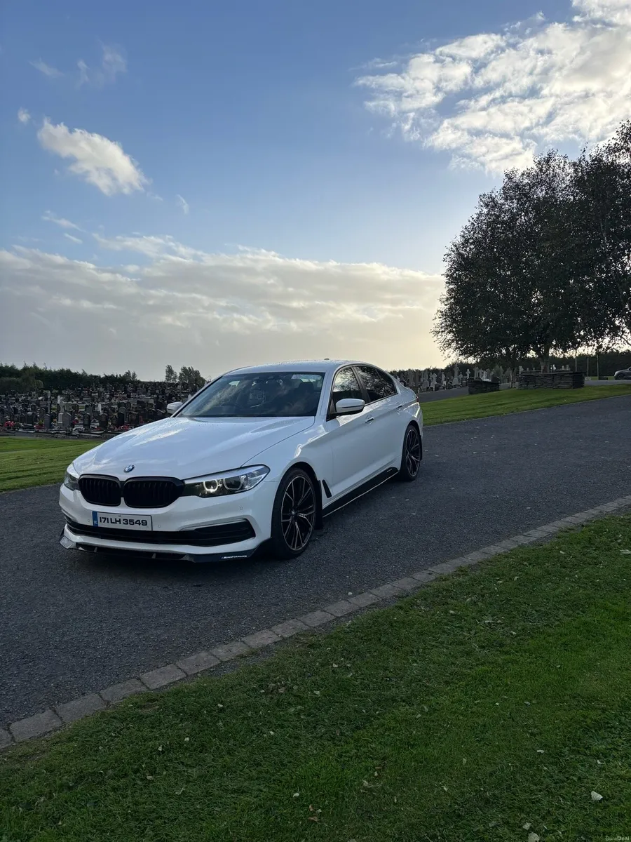 2017 BMW 520d SE Auto | 224,000km | 20” Alloys - Image 4