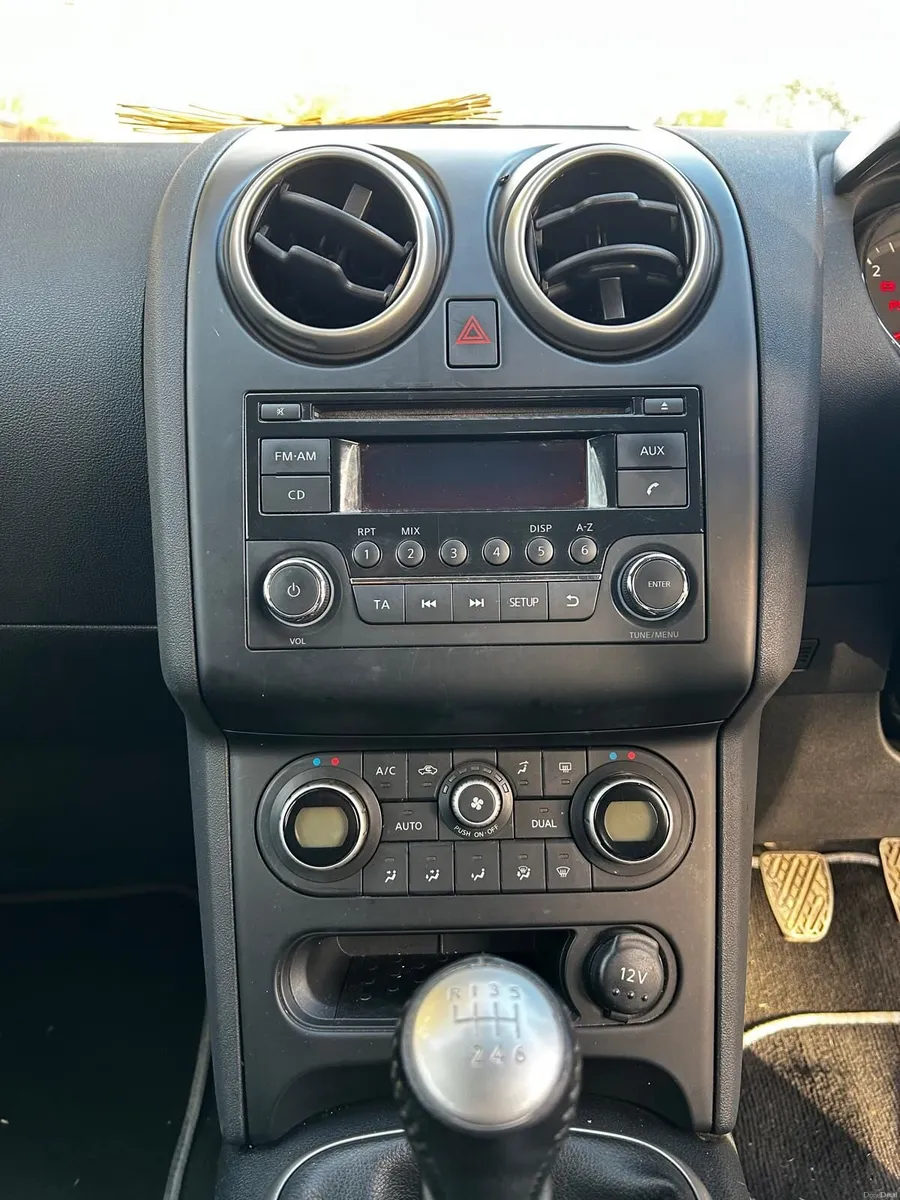 Nissan Qashqai 2011 - Image 4