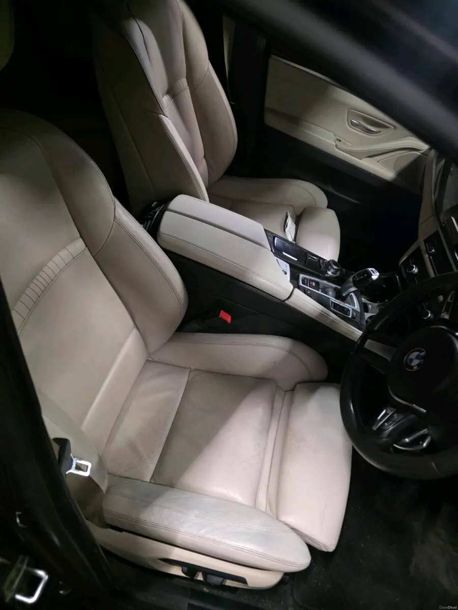 Bmw 520 msport - Image 2