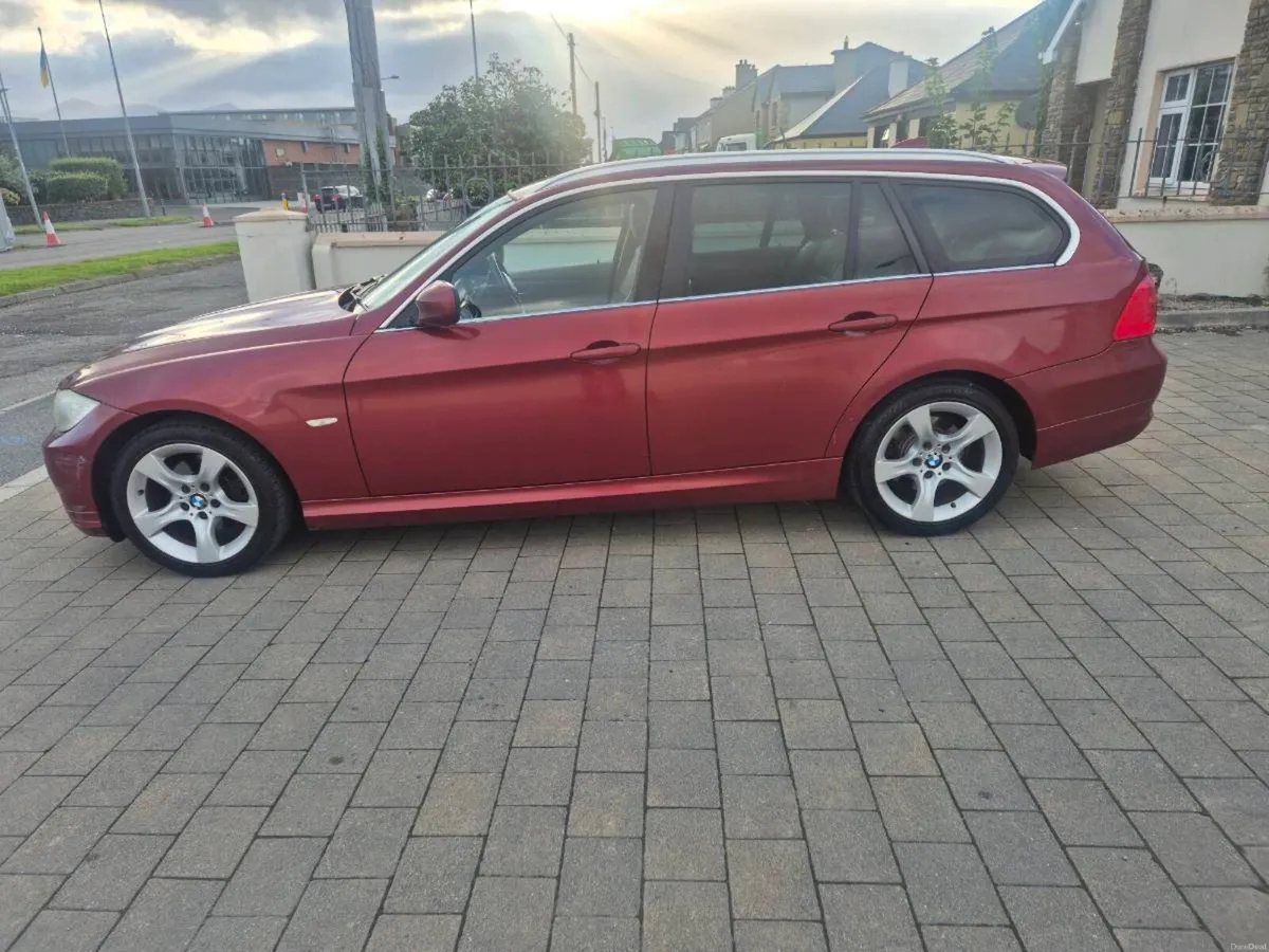 BMW 318D  ESTATE  TOURING - Image 3