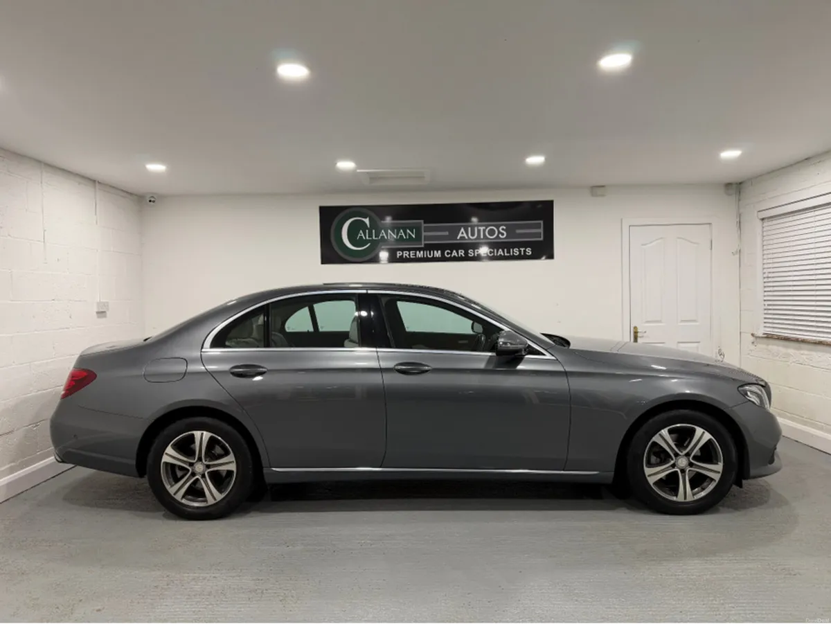 Mercedes-Benz E-Class 200 D AVANTGARDE  AUTO***LOW - Image 4