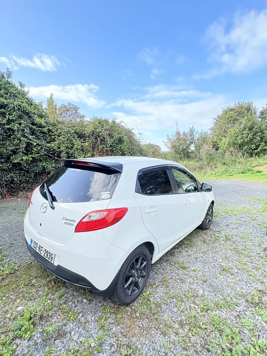 Mazda Demio 132 Automatic [Top specs] - Image 4