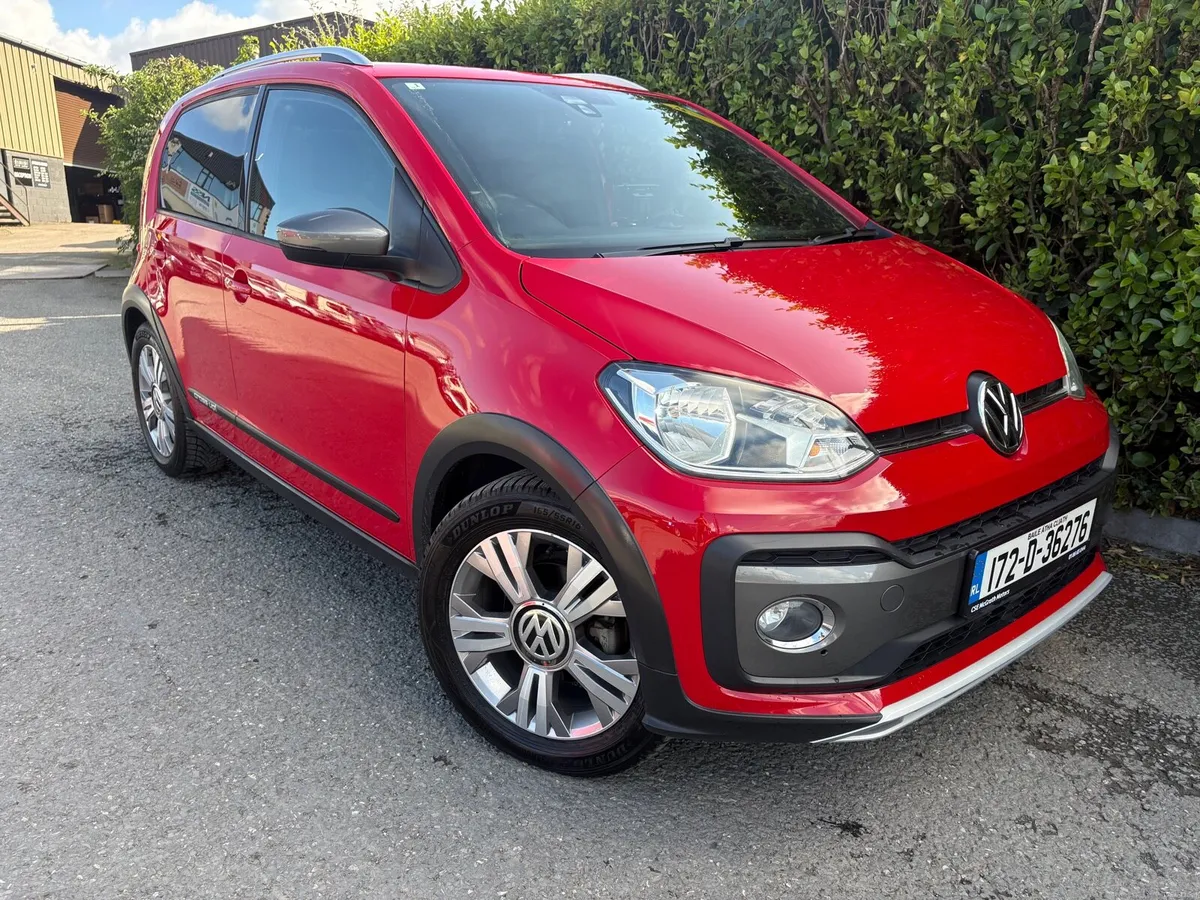 2017 Volkswagen Cross Up! 1.0 Auto Highline - Image 1