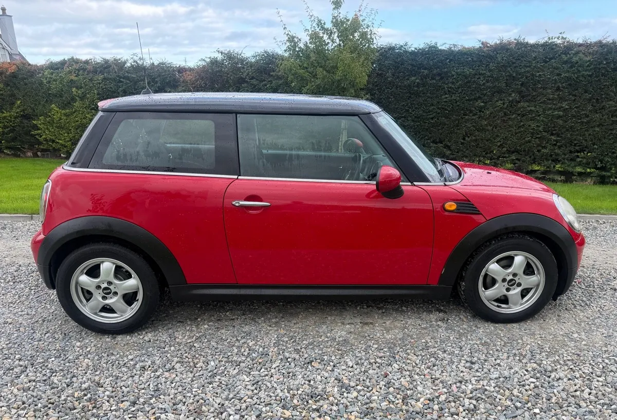 Mini Cooper - Image 6