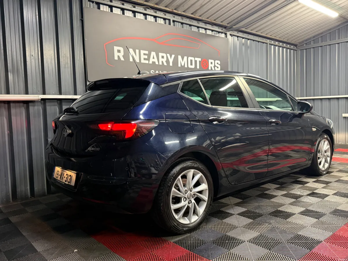 2019 Vauxhall Astra High-Spec Diesel - Image 5
